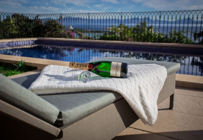 Villa in Alcúdia - Villa Ca Na Bruixa,con piscina y vistas al mar Villa in Alcúdia - Villa Ca Na Bruixa,con piscina y vistas al mar