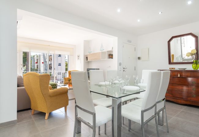 Apartment in Alcudia - Assimetric, a solo 50 metros de la playa Apartment in Alcudia - Assimetric, a solo 50 metros de la playa