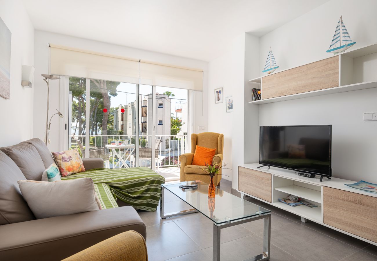 Apartment in Alcudia - Assimetric, a solo 50 metros de la playa Apartment in Alcudia - Assimetric, a solo 50 metros de la playa