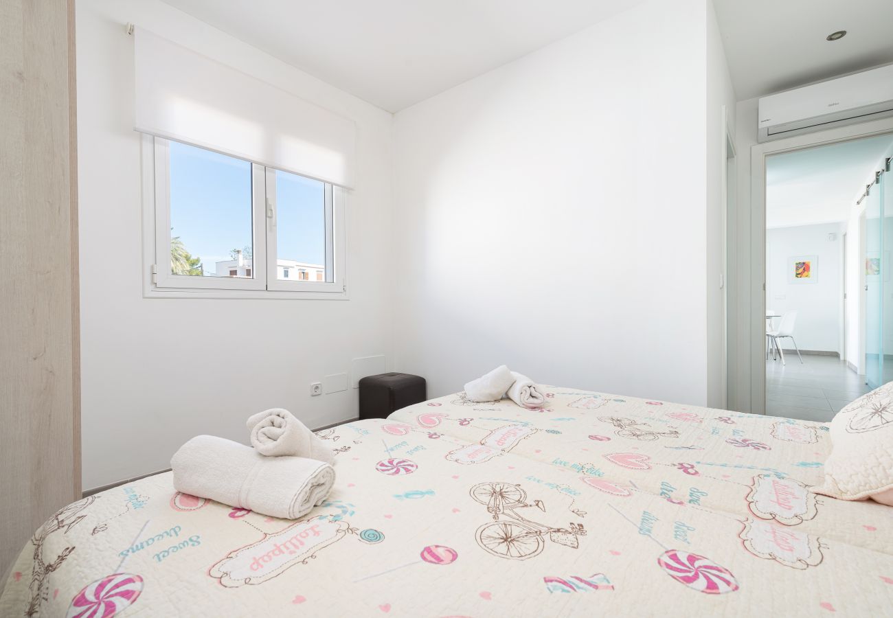 Apartment in Alcudia - Assimetric, a solo 50 metros de la playa Apartment in Alcudia - Assimetric, a solo 50 metros de la playa