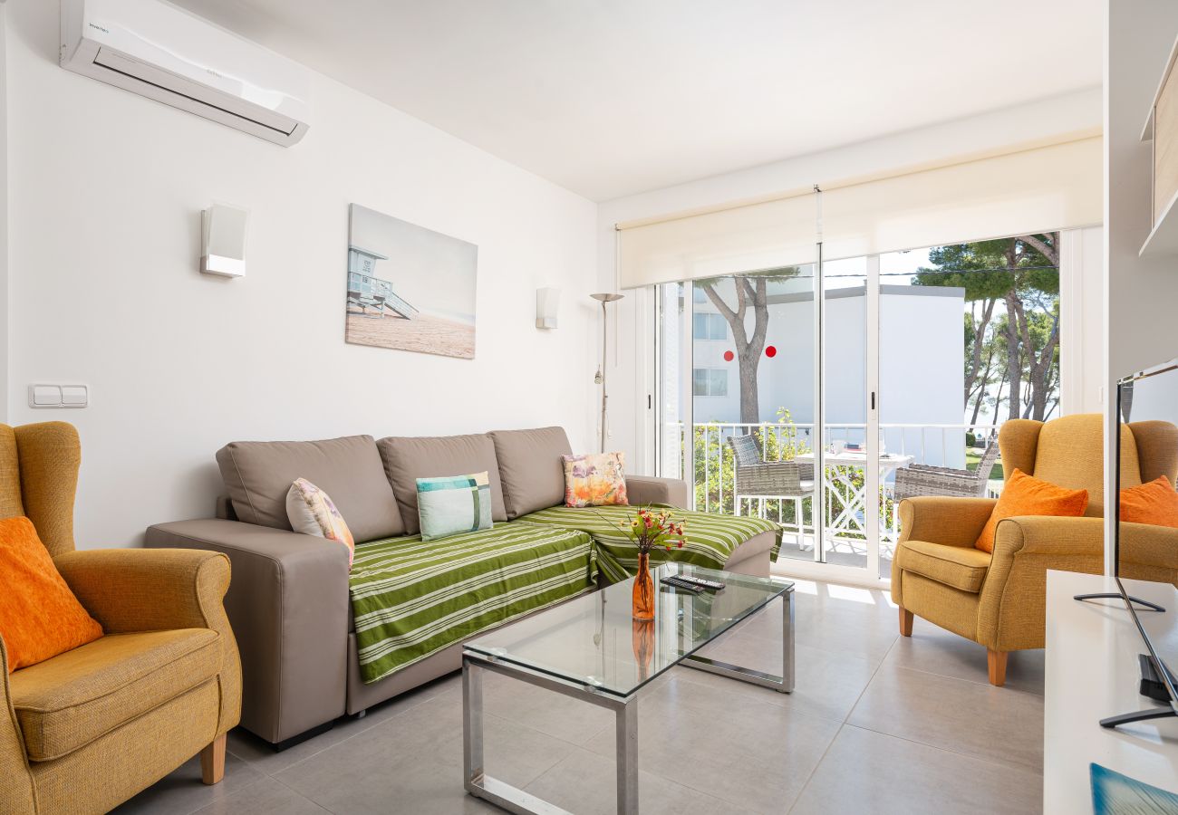 Apartment in Alcudia - Assimetric, a solo 50 metros de la playa Apartment in Alcudia - Assimetric, a solo 50 metros de la playa