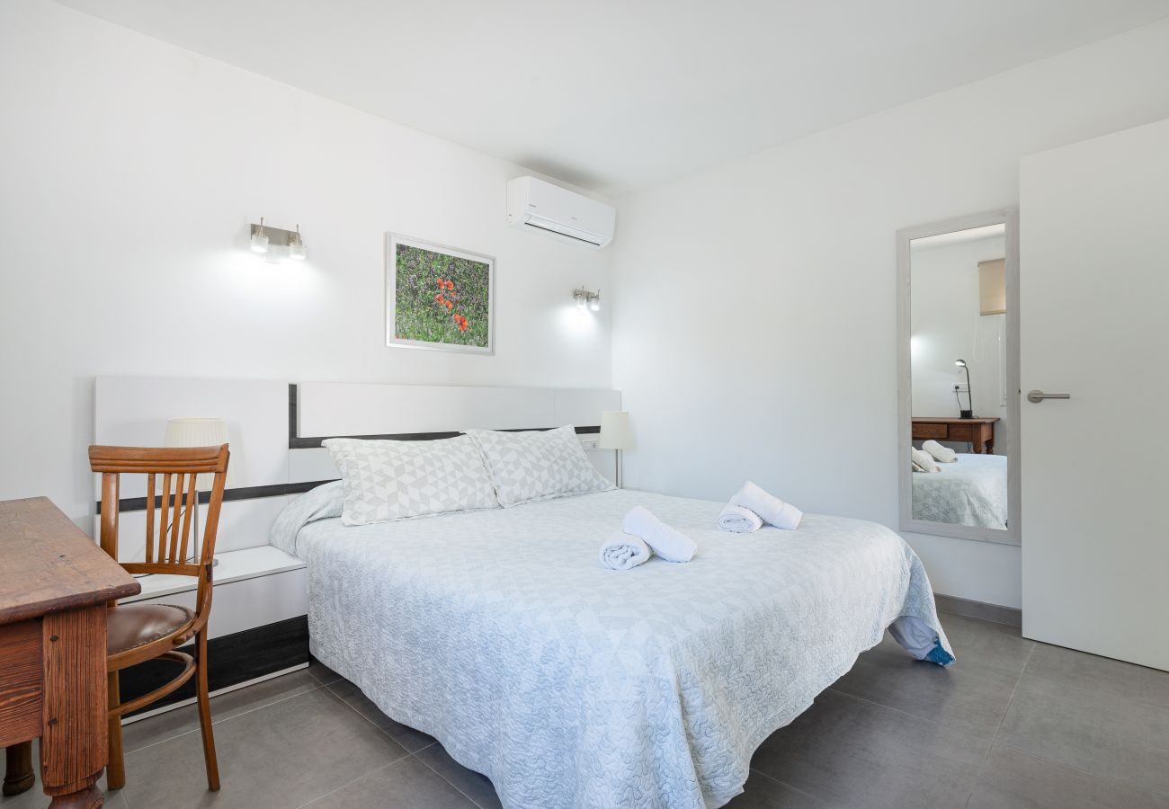 Apartment in Alcudia - Assimetric, a solo 50 metros de la playa Apartment in Alcudia - Assimetric, a solo 50 metros de la playa